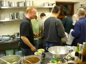 05 B&M kitchen.JPG (167260 bytes)