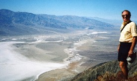 36 Albert above Death Valley.jpg (81407 bytes)