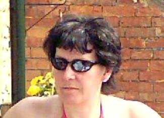 Caroline.jpg (71121 bytes)