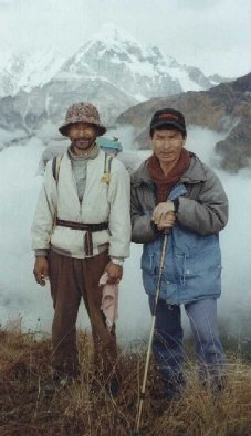 Prem, Trek Leader.jpg (46977 bytes)